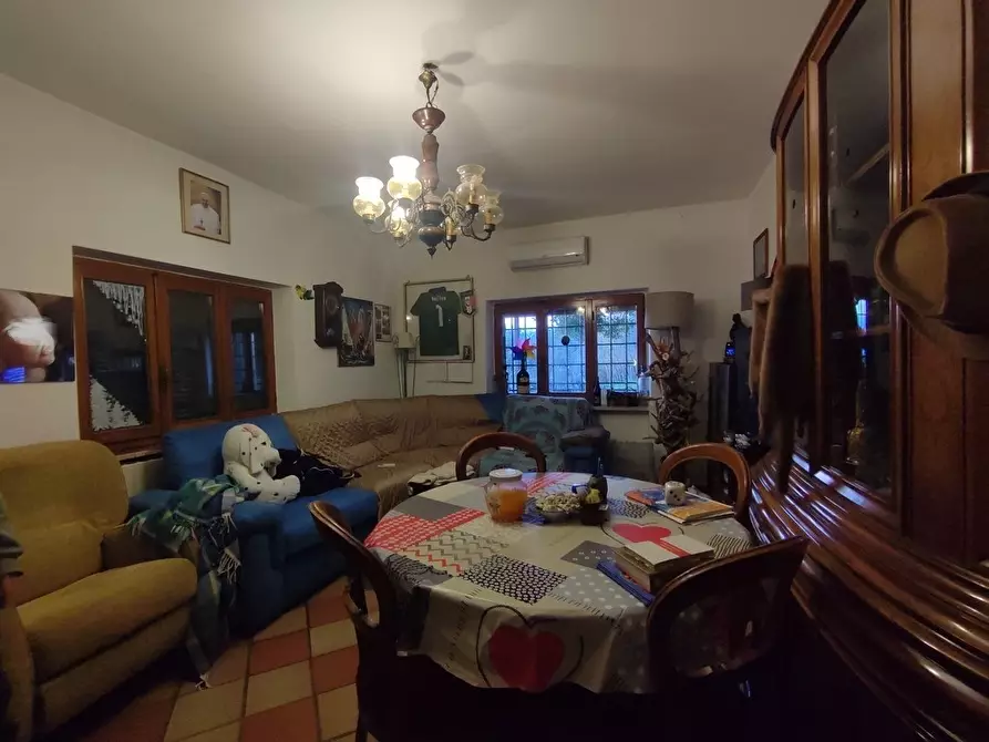 Immagine 13 di Casa semindipendente in vendita  a Castelnuovo Magra