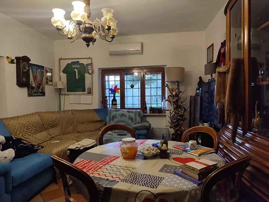 Immagine 4 di Casa semindipendente in vendita  a Castelnuovo Magra