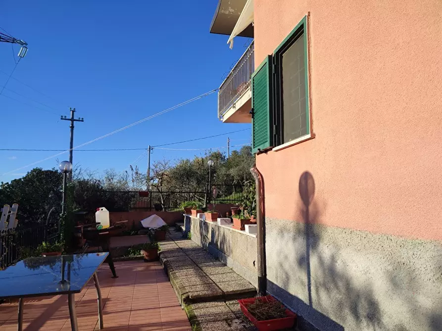 Immagine 36 di Casa semindipendente in vendita  a Castelnuovo Magra