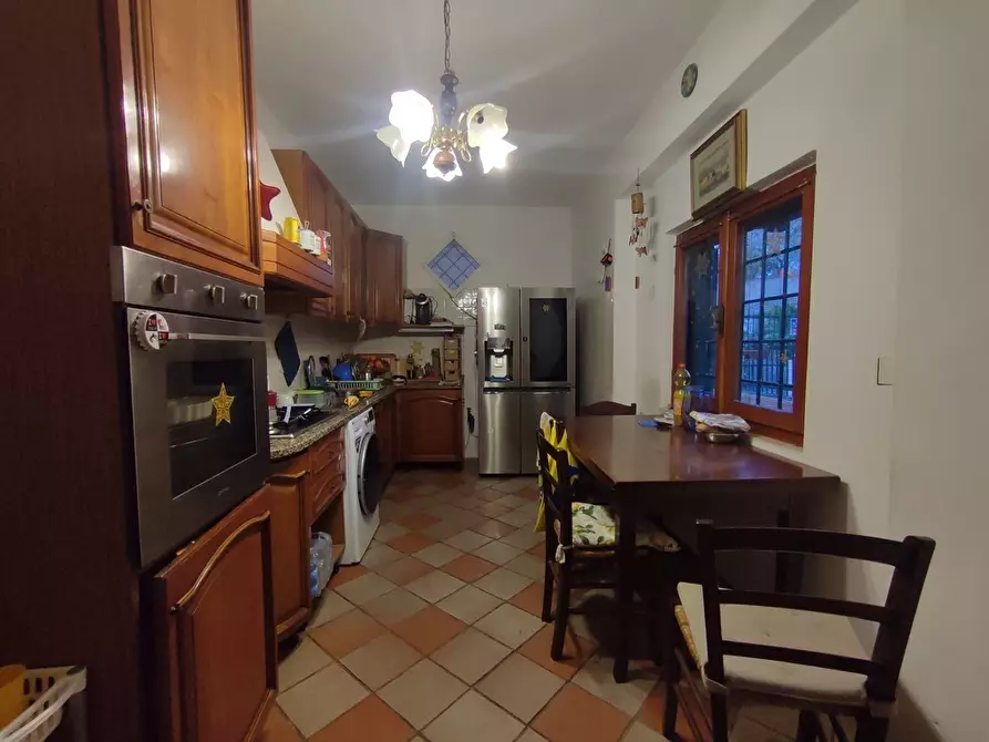 Immagine 8 di Casa semindipendente in vendita  a Castelnuovo Magra