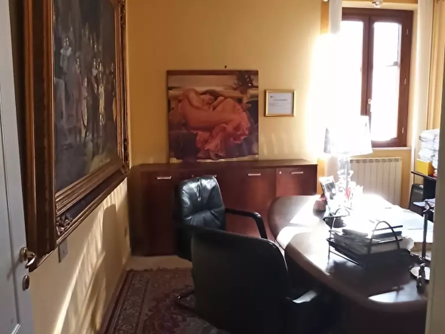 Immagine 6 di Appartamento in vendita  a Carrara