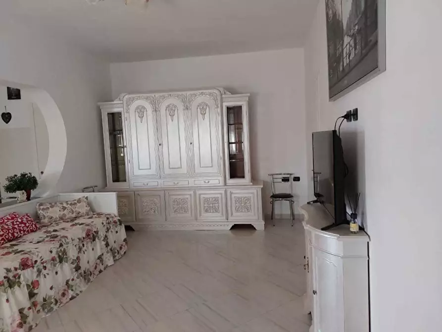 Immagine 4 di Appartamento in vendita  a Castelnuovo Magra