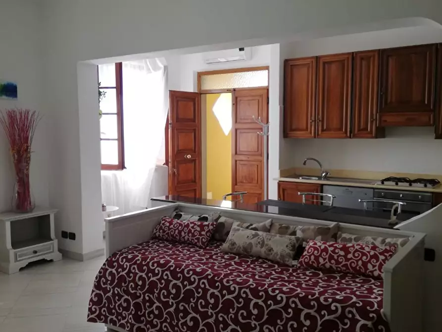 Immagine 2 di Appartamento in vendita  a Castelnuovo Magra