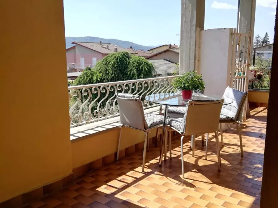 Immagine 17 di Appartamento in vendita  a Castelnuovo Magra