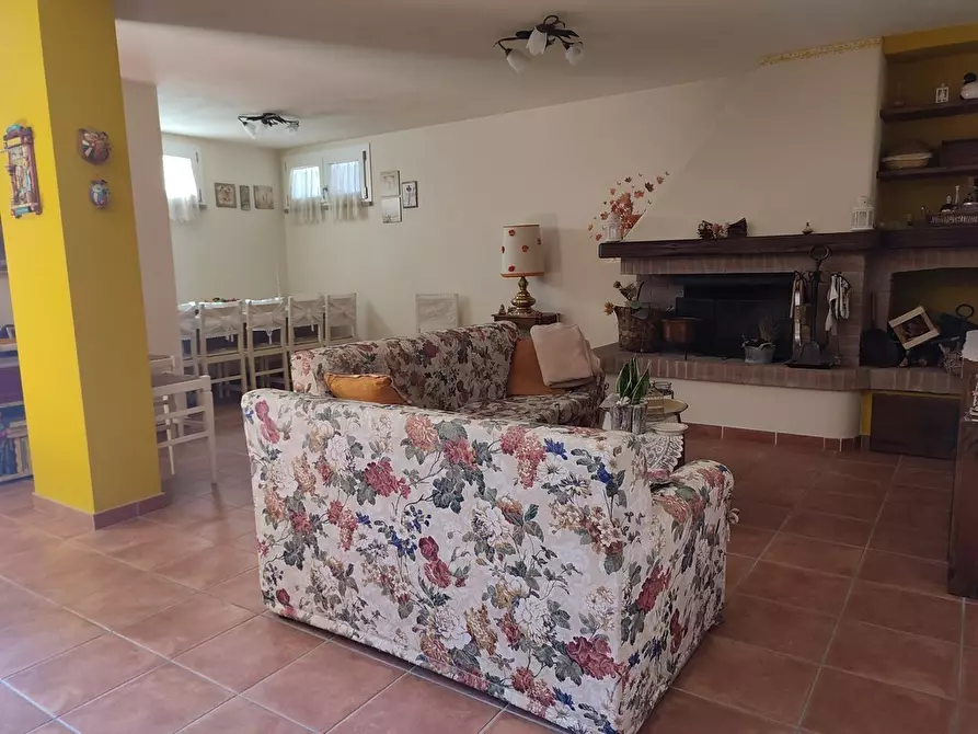 Immagine 23 di Terratetto in vendita  a Castelnuovo Magra