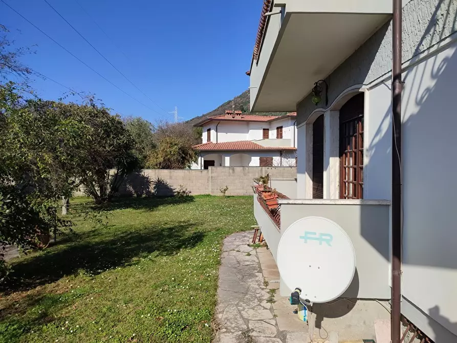 Immagine 18 di Porzione di casa in vendita  a Carrara