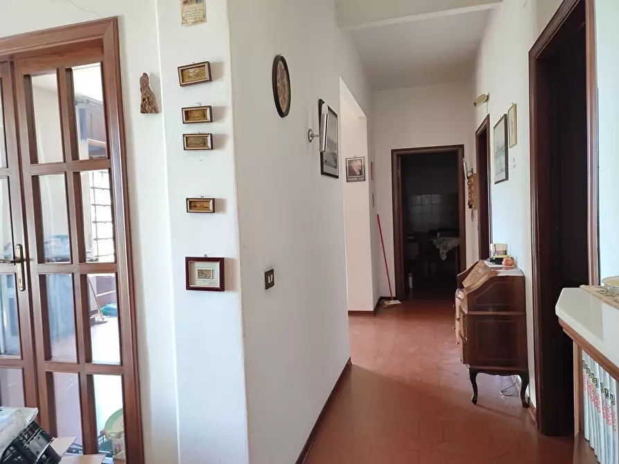 Immagine 4 di Porzione di casa in vendita  a Carrara