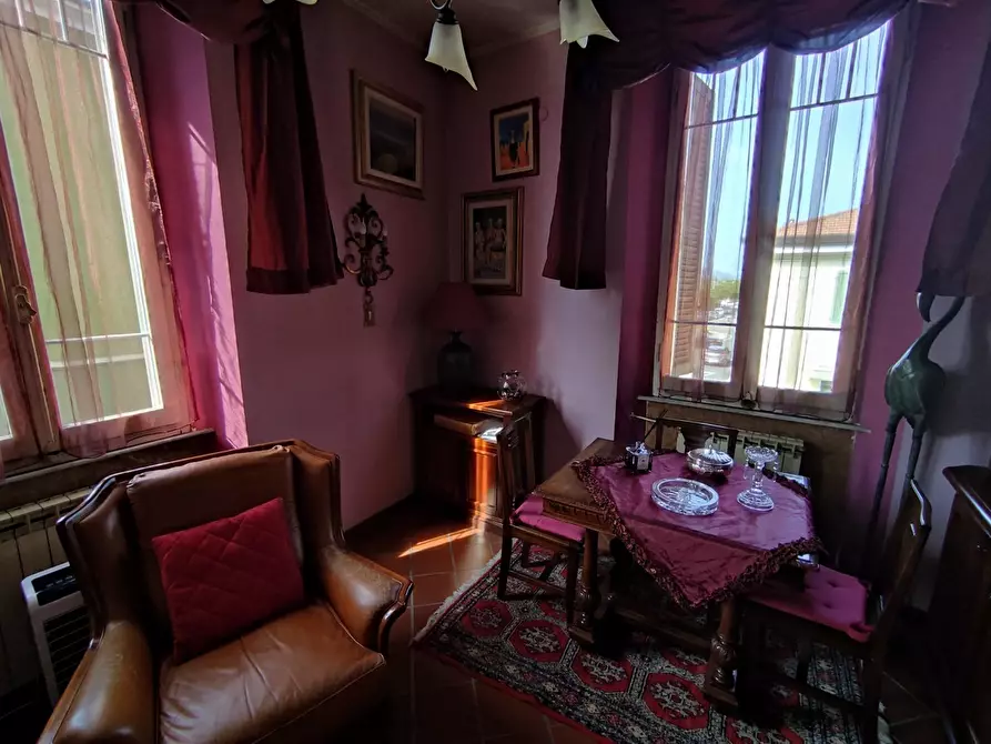 Immagine 3 di Casa semindipendente in vendita  a Carrara