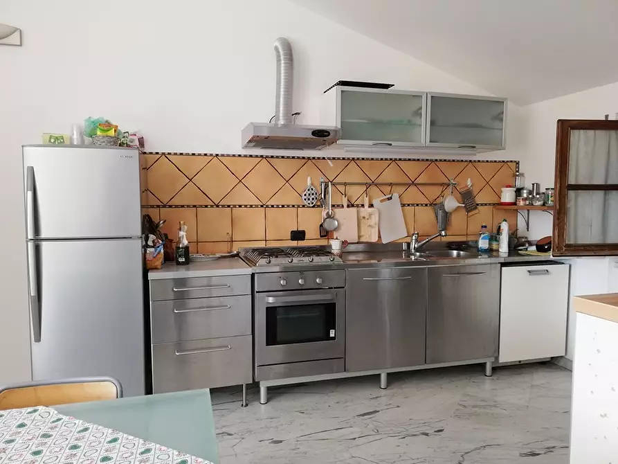Immagine 49 di Casa indipendente in affitto  a Carrara