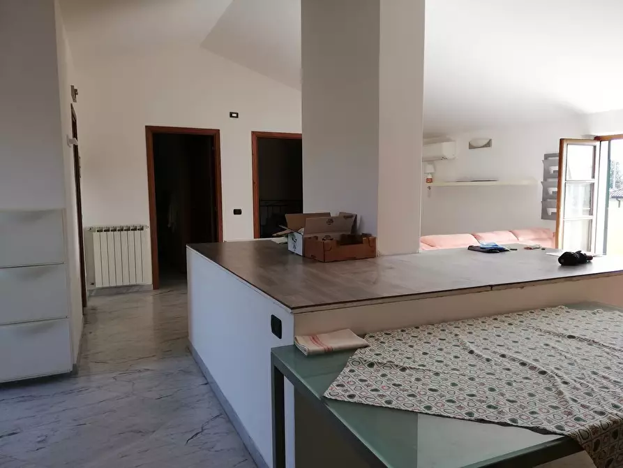 Immagine 50 di Casa indipendente in affitto  a Carrara
