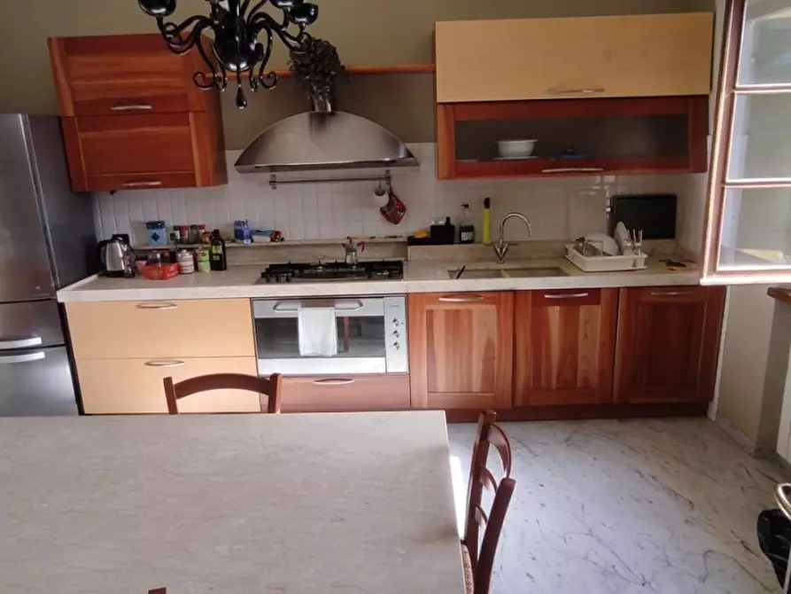 Immagine 9 di Casa indipendente in affitto  a Carrara