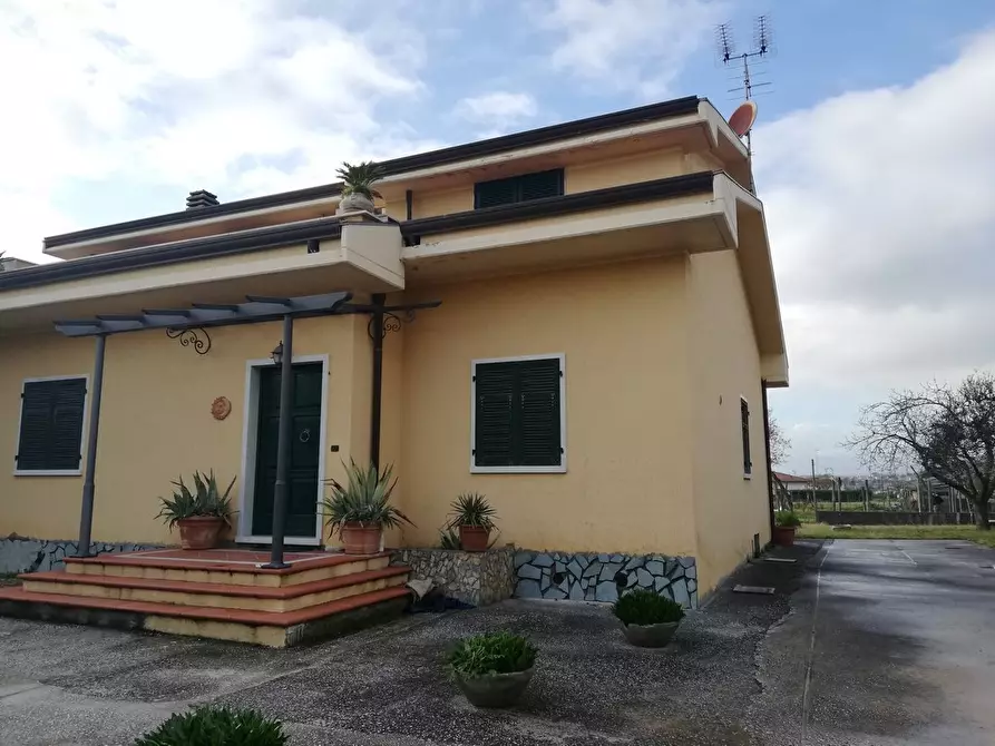 Immagine 3 di Casa indipendente in affitto  a Carrara