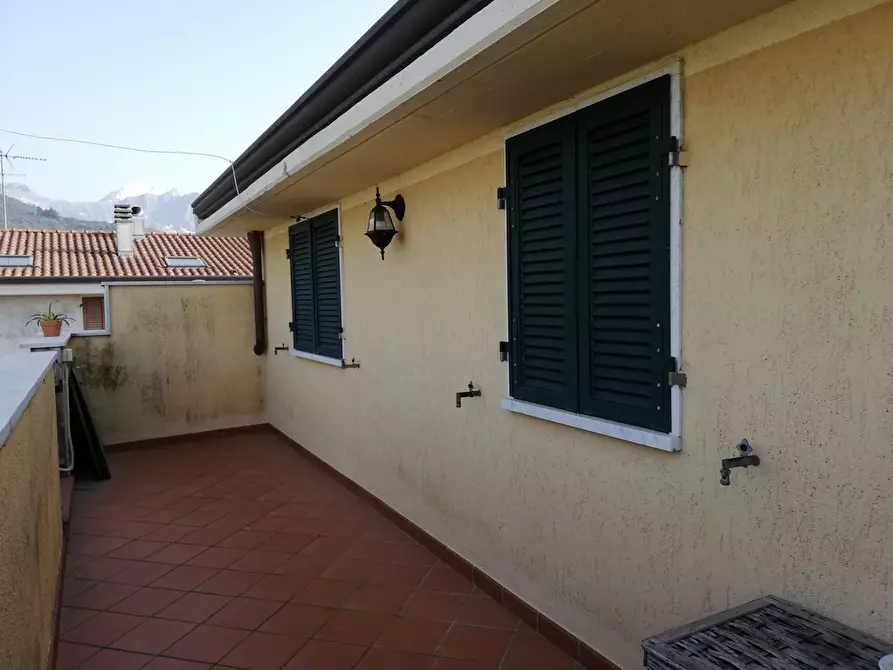 Immagine 46 di Casa indipendente in affitto  a Carrara