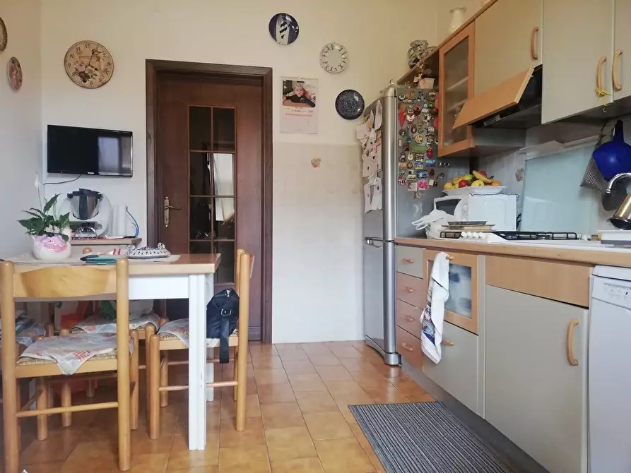 Immagine 11 di Casa indipendente in vendita  a Carrara