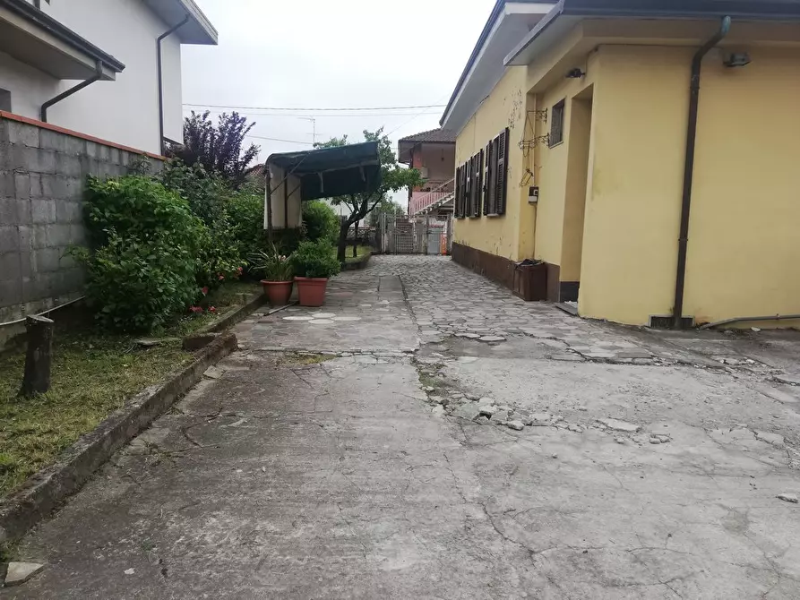 Immagine 22 di Casa indipendente in vendita  a Carrara