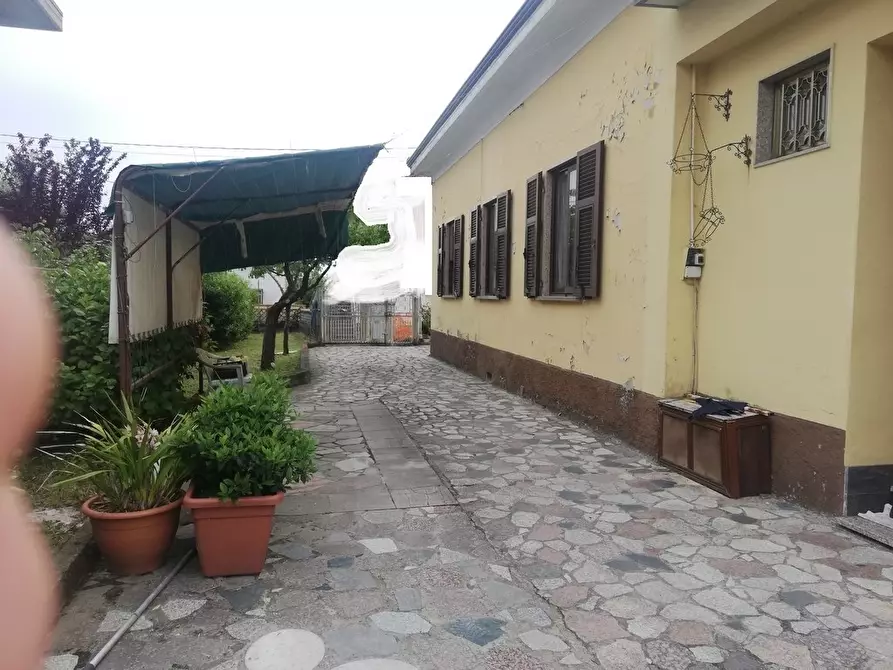 Immagine 18 di Casa indipendente in vendita  a Carrara