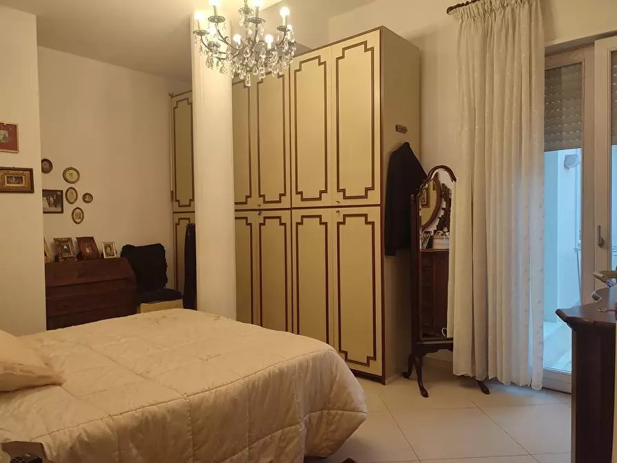 Immagine 17 di Appartamento in vendita  a Ortonovo