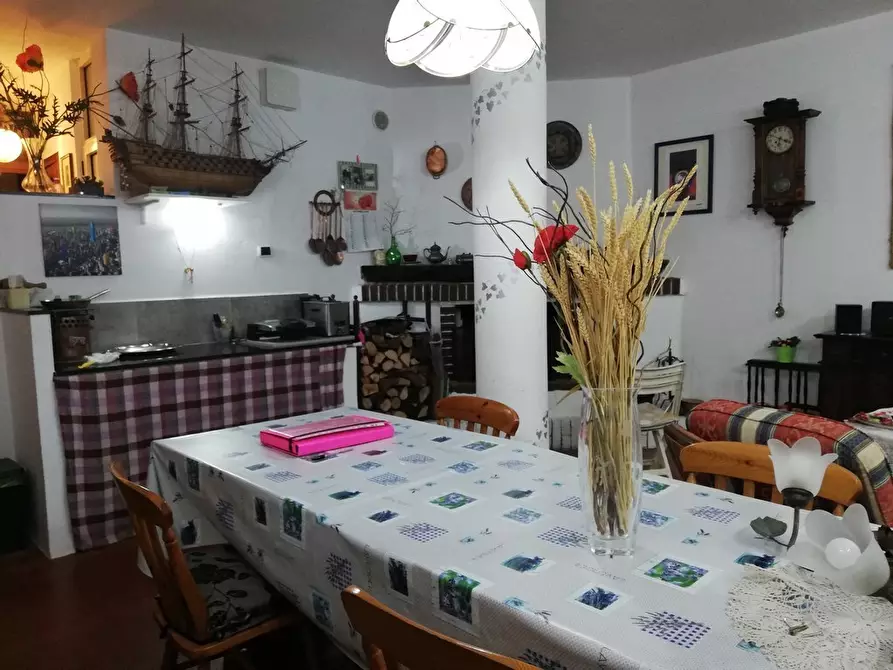 Immagine 32 di Appartamento in vendita  a Ortonovo