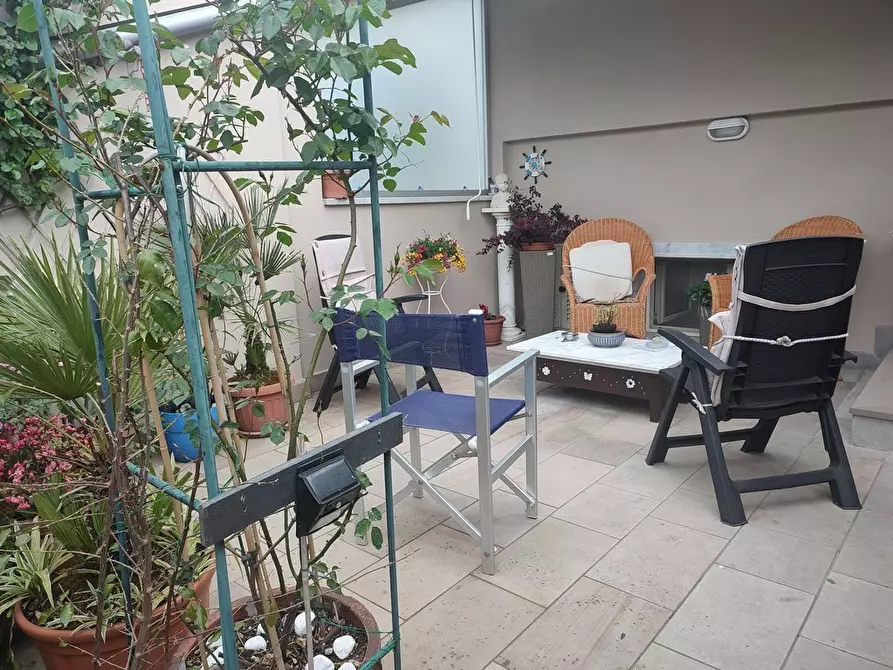 Immagine 43 di Appartamento in vendita  a Ortonovo