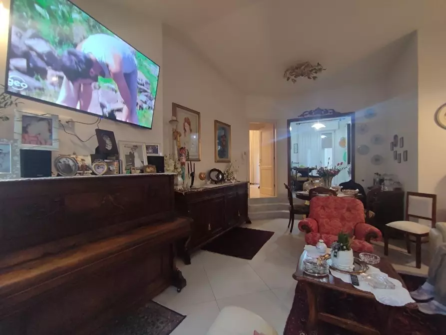 Immagine 38 di Appartamento in vendita  a Ortonovo