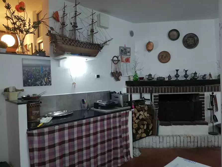 Immagine 35 di Appartamento in vendita  a Ortonovo