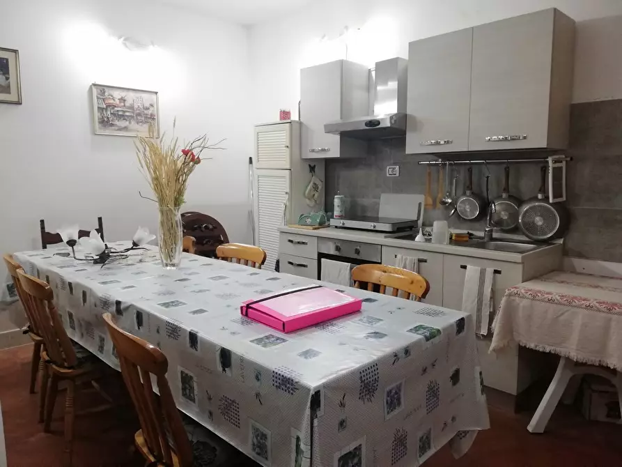 Immagine 36 di Appartamento in vendita  a Ortonovo