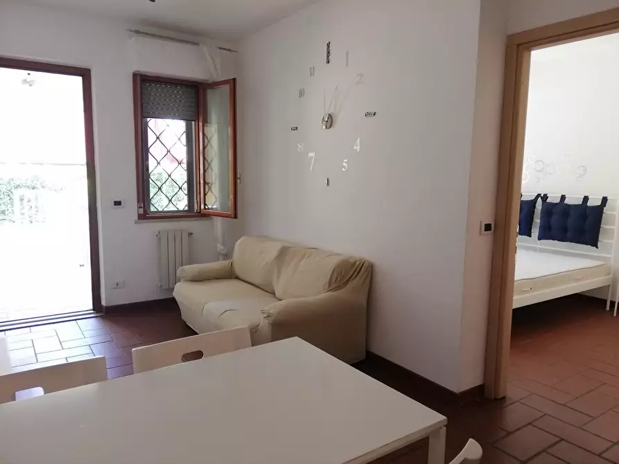 Immagine 17 di Appartamento in vendita  a Carrara