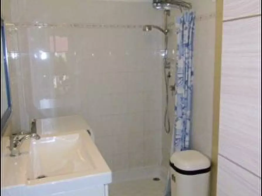 Immagine 3 di Appartamento in vendita  a Carrara