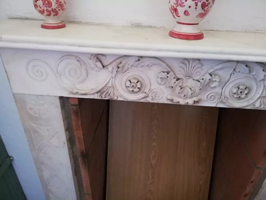 Immagine 40 di Casa indipendente in vendita  a Castelnuovo Magra