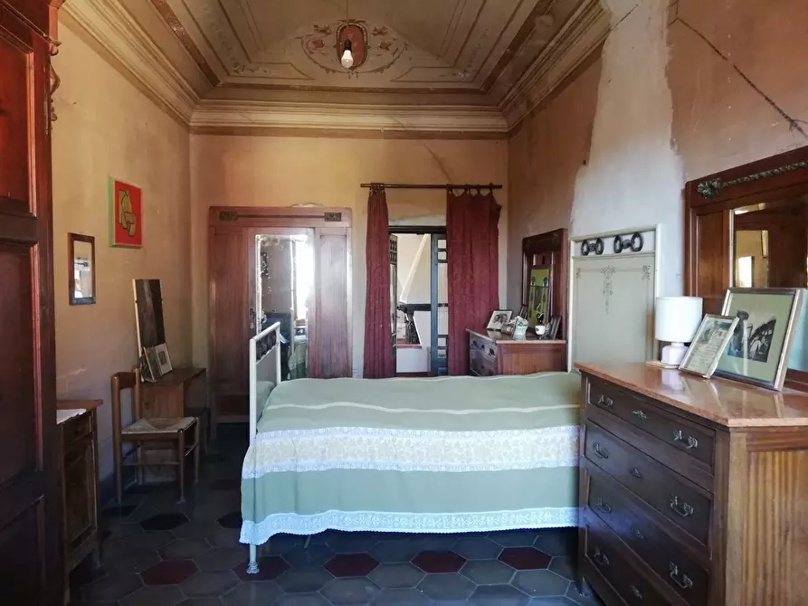 Immagine 37 di Casa indipendente in vendita  a Castelnuovo Magra