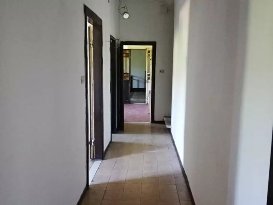 Immagine 46 di Casa indipendente in vendita  a Castelnuovo Magra