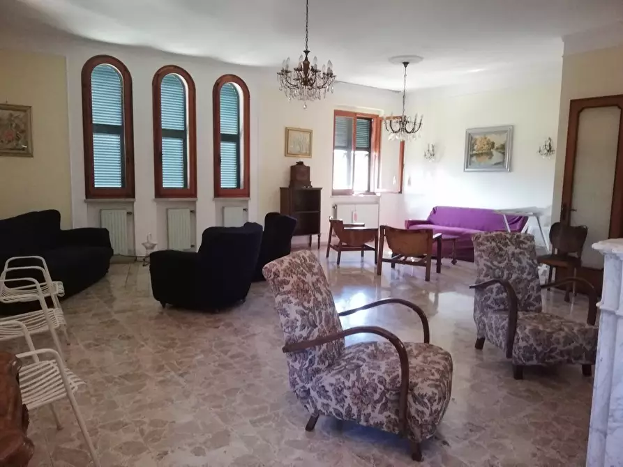 Immagine 16 di Casa indipendente in vendita  a Castelnuovo Magra