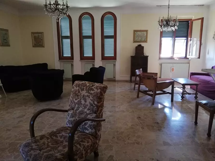 Immagine 12 di Casa indipendente in vendita  a Castelnuovo Magra