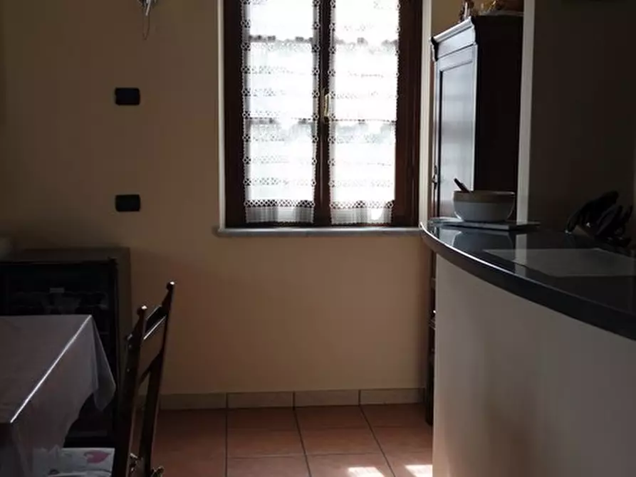 Immagine 12 di Casa semindipendente in vendita  a Ortonovo