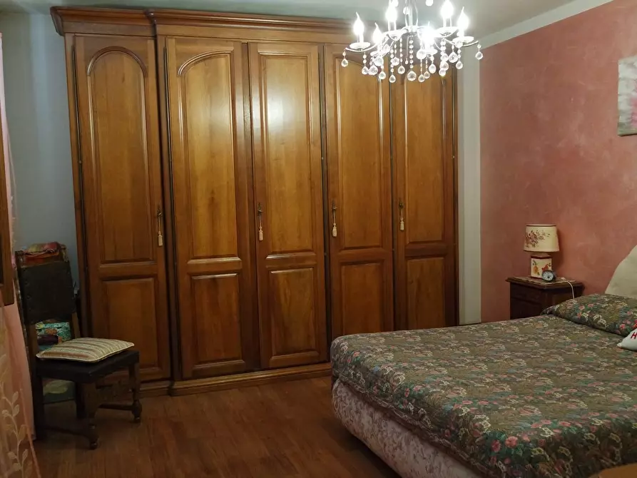 Immagine 35 di Casa semindipendente in vendita  a Ortonovo