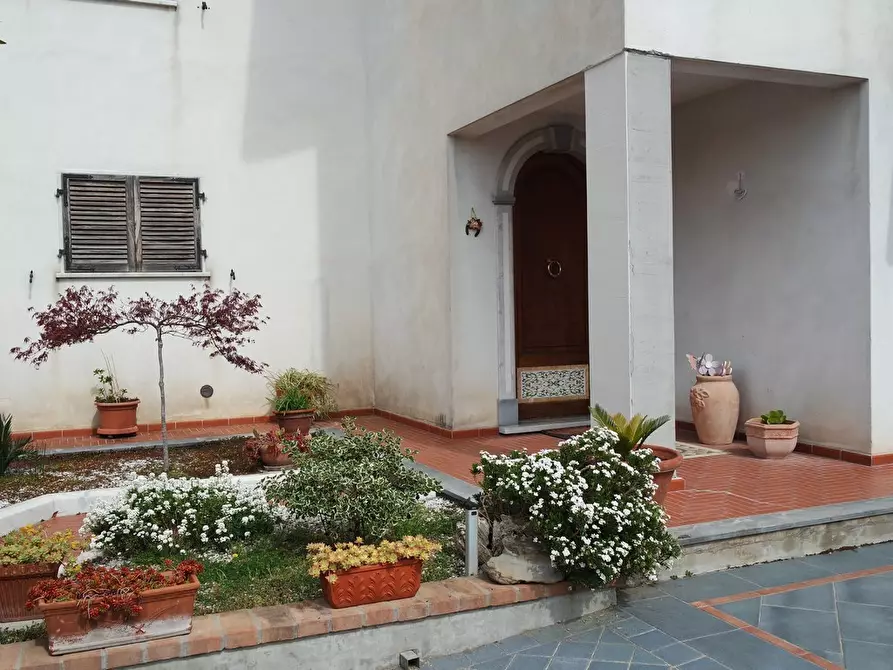 Immagine 44 di Casa semindipendente in vendita  a Ortonovo