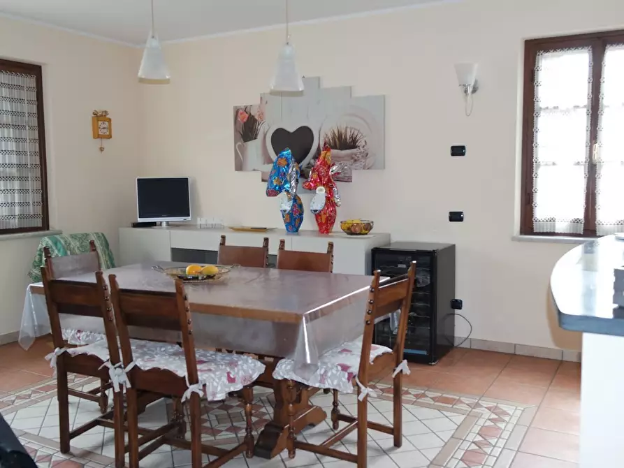 Immagine 4 di Casa semindipendente in vendita  a Ortonovo