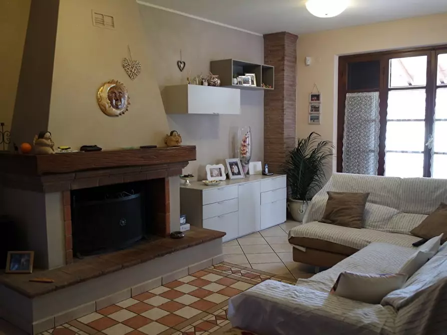 Immagine 39 di Casa semindipendente in vendita  a Ortonovo