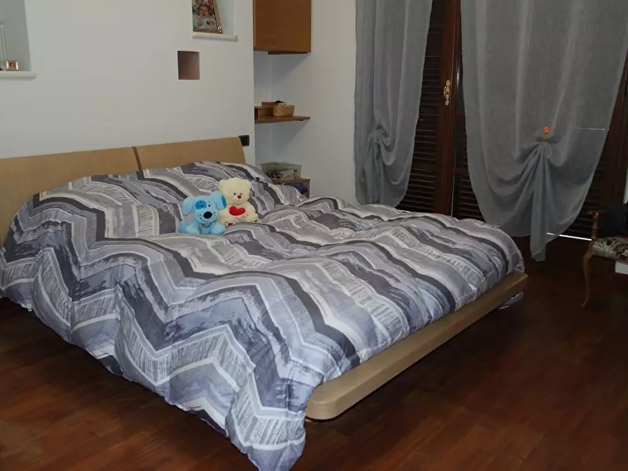 Immagine 25 di Casa semindipendente in vendita  a Ortonovo