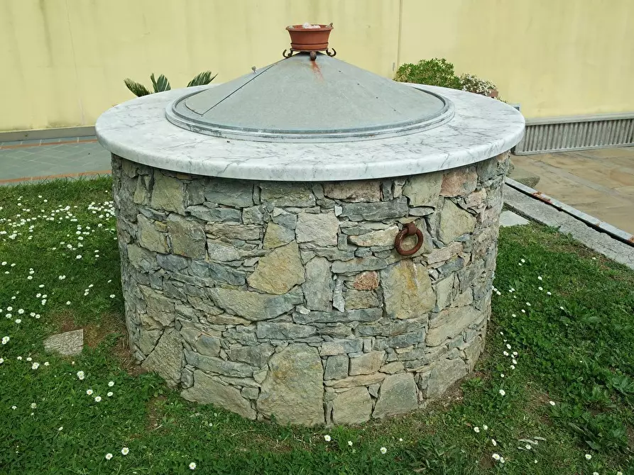 Immagine 57 di Casa semindipendente in vendita  a Ortonovo