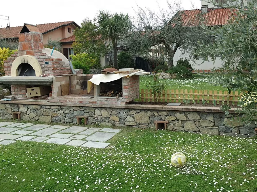 Immagine 55 di Casa semindipendente in vendita  a Ortonovo