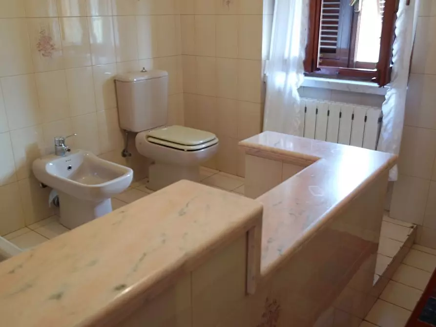 Immagine 24 di Casa indipendente in vendita  a Carrara