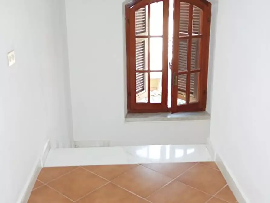 Immagine 26 di Casa indipendente in vendita  a Carrara