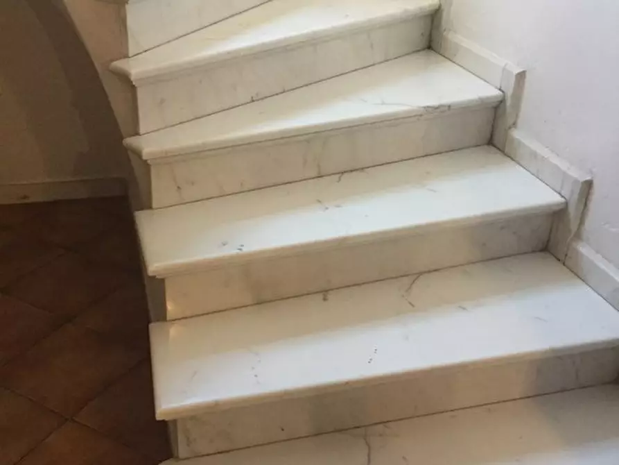 Immagine 7 di Casa indipendente in vendita  a Carrara
