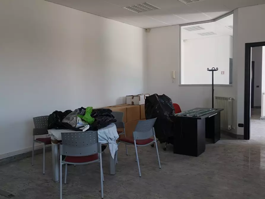 Immagine 6 di Capannone industriale in vendita  a Carrara