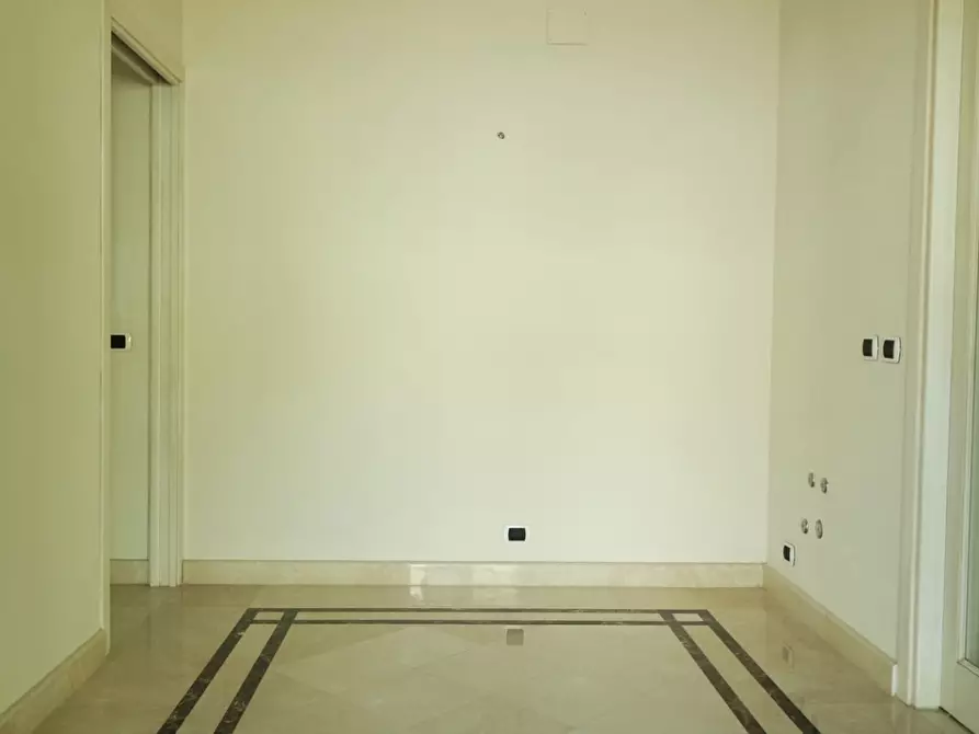 Immagine 12 di Casa semindipendente in vendita  a Carrara