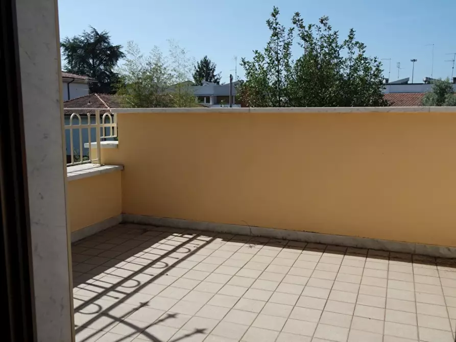 Immagine 19 di Casa semindipendente in vendita  a Carrara