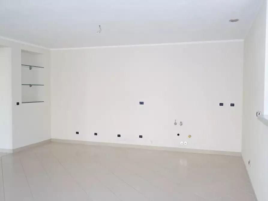 Immagine 15 di Casa semindipendente in vendita  a Carrara