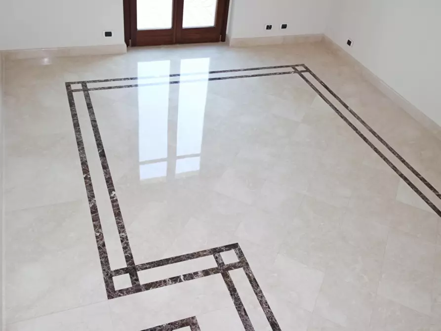 Immagine 18 di Casa semindipendente in vendita  a Carrara