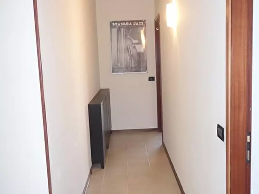 Immagine 4 di Appartamento in vendita  a Castelnuovo Magra